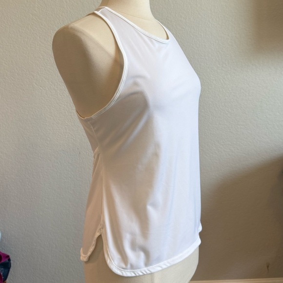 Varley | Paseo White Tank XS - Picture 4 of 6